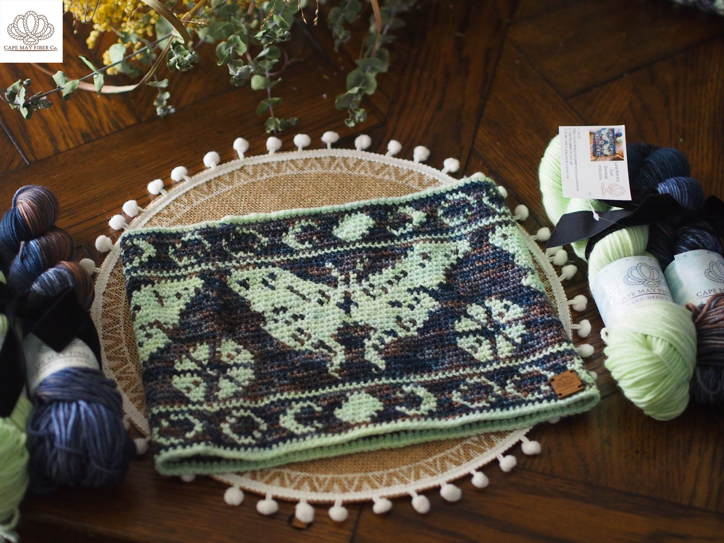 Luna Moth Cowl DK Weight Crochet Pattern
