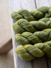 Load image into Gallery viewer, Peridot Corrie Sock
