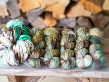 Load image into Gallery viewer, Scheele&#39;s Green

