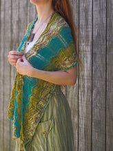 Load image into Gallery viewer, Froth Shawl Kit
