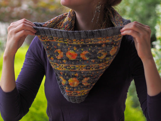 Broom Riding Cowl Hand Knitting Pattern DK and Fingering Weight